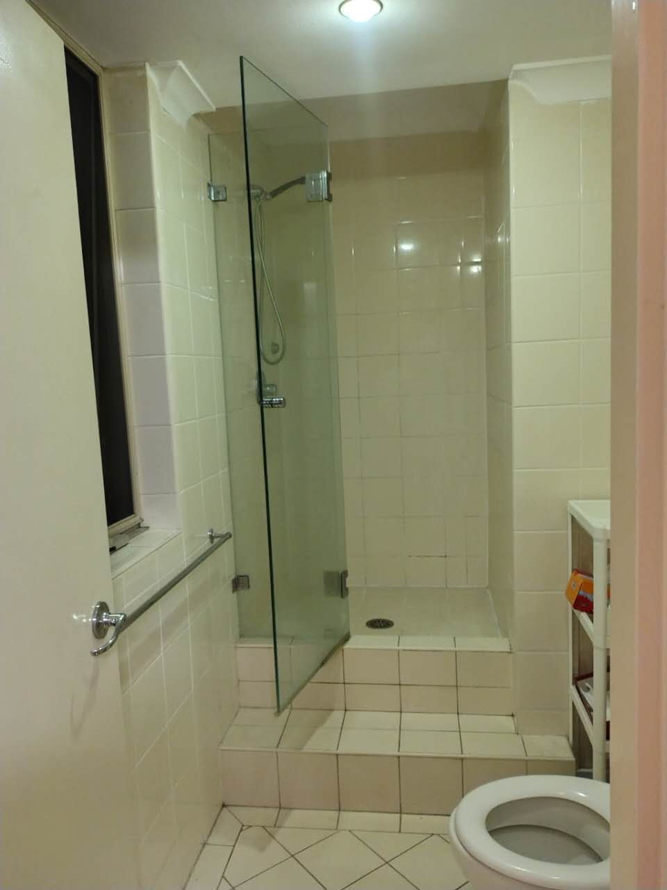 今日墨尔本Hurstville 高层複式雅博文主卧带卫生间 Hurstville 高层複式雅博文主卧带卫生间