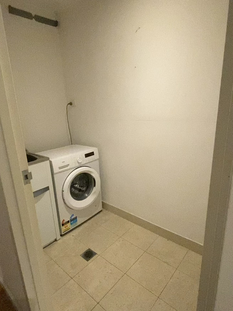 今日墨尔本Mascot 火车站旁边步行街Apartments 一间房间刚刚空出 独立卫生间 对面健身房 Mascot 火车站旁边步行街Apartments 一间房间刚刚空出 独立卫生间 对面健身房