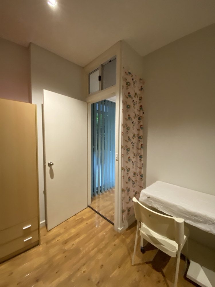 今日墨尔本Mascot 火车站旁边步行街Apartments 一间房间刚刚空出 独立卫生间 对面健身房 Mascot 火车站旁边步行街Apartments 一间房间刚刚空出 独立卫生间 对面健身房