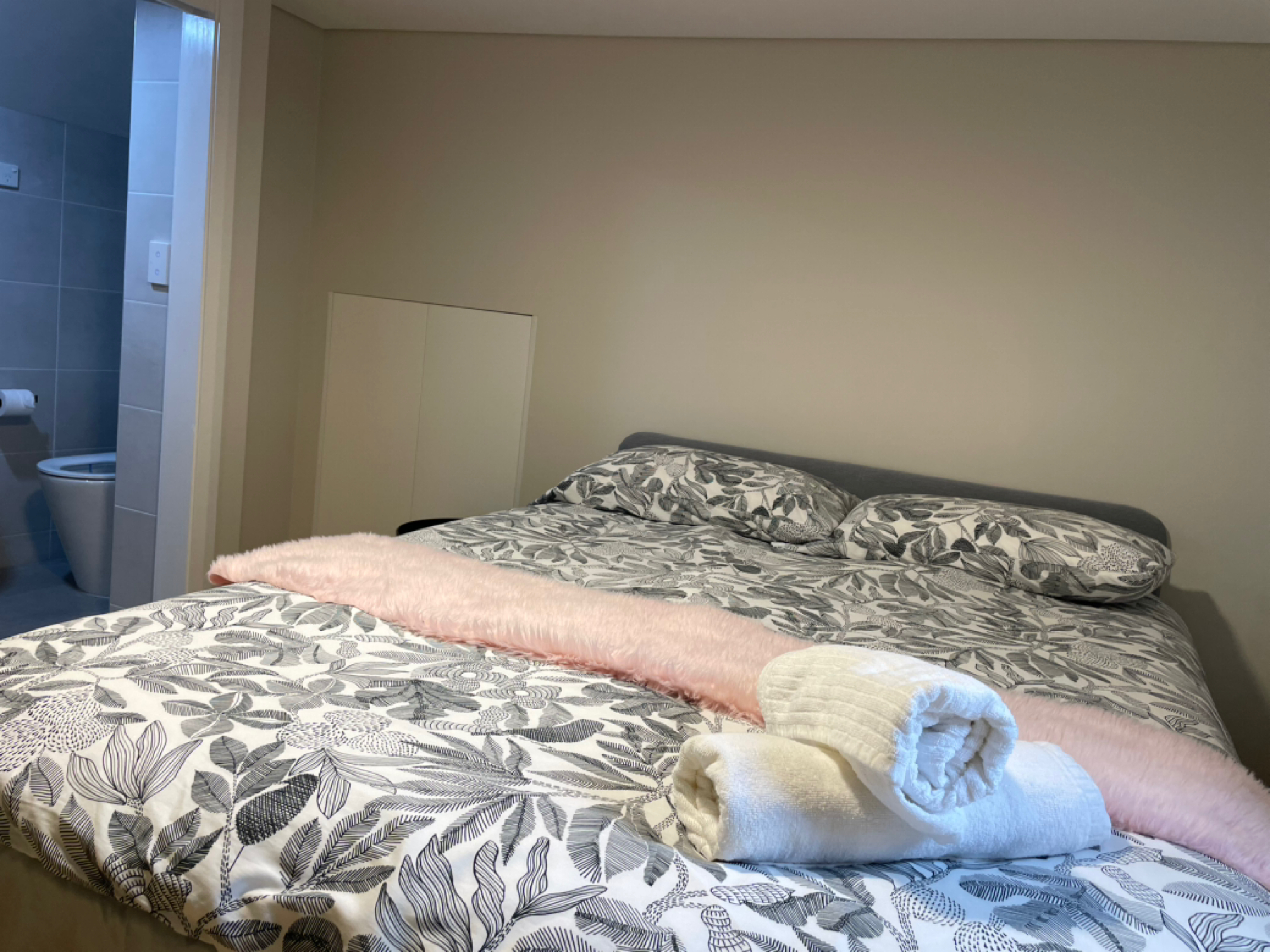 今日墨尔本Wolli Creek Wolli creek 最佳位置两房短租租1280周188天起 Wolli Creek Wolli creek 最佳位置两房短租租1280周188天起