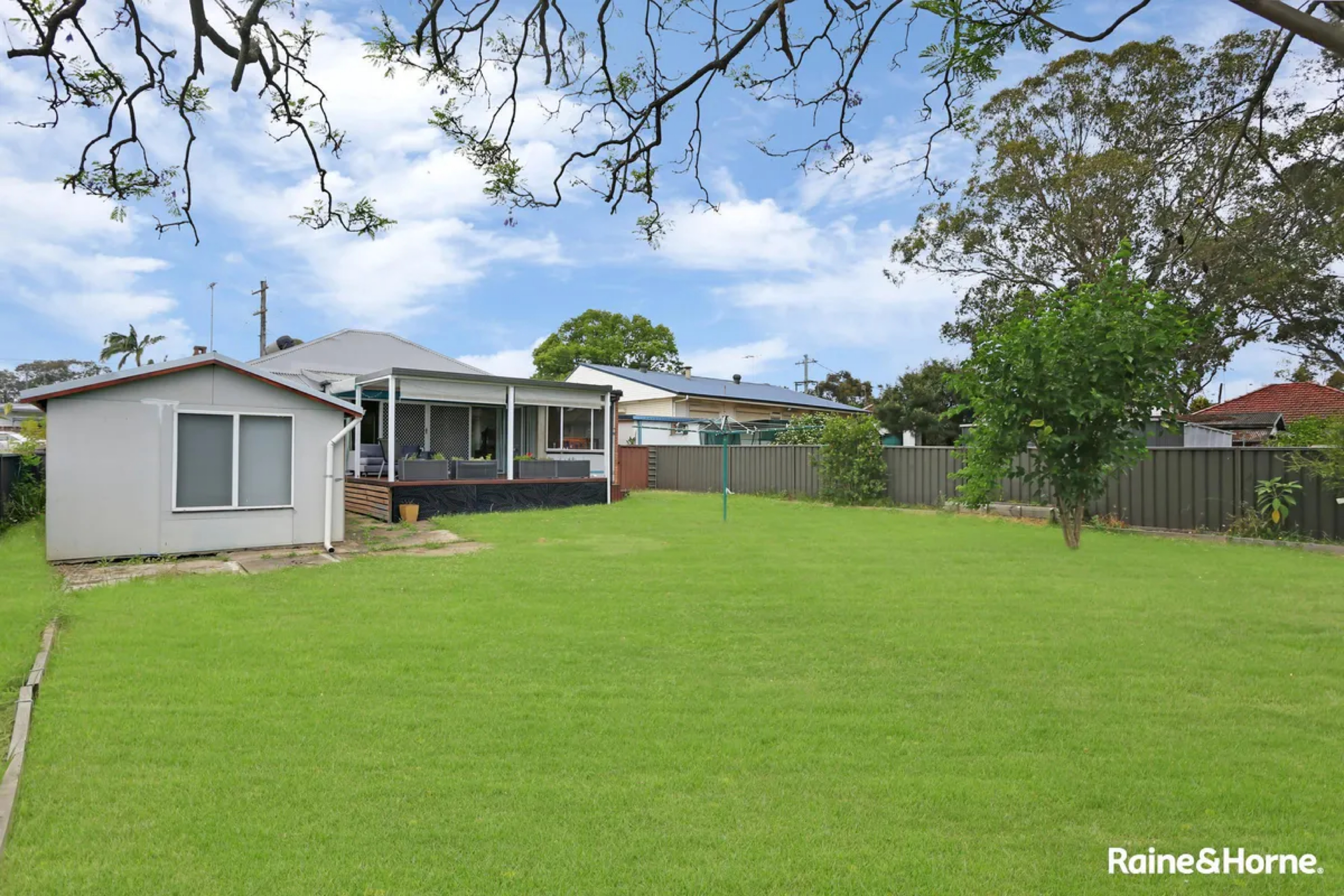今日悉尼Blacktown 超近火车站四房两卫house整租 Blacktown 超近火车站四房两卫house整租