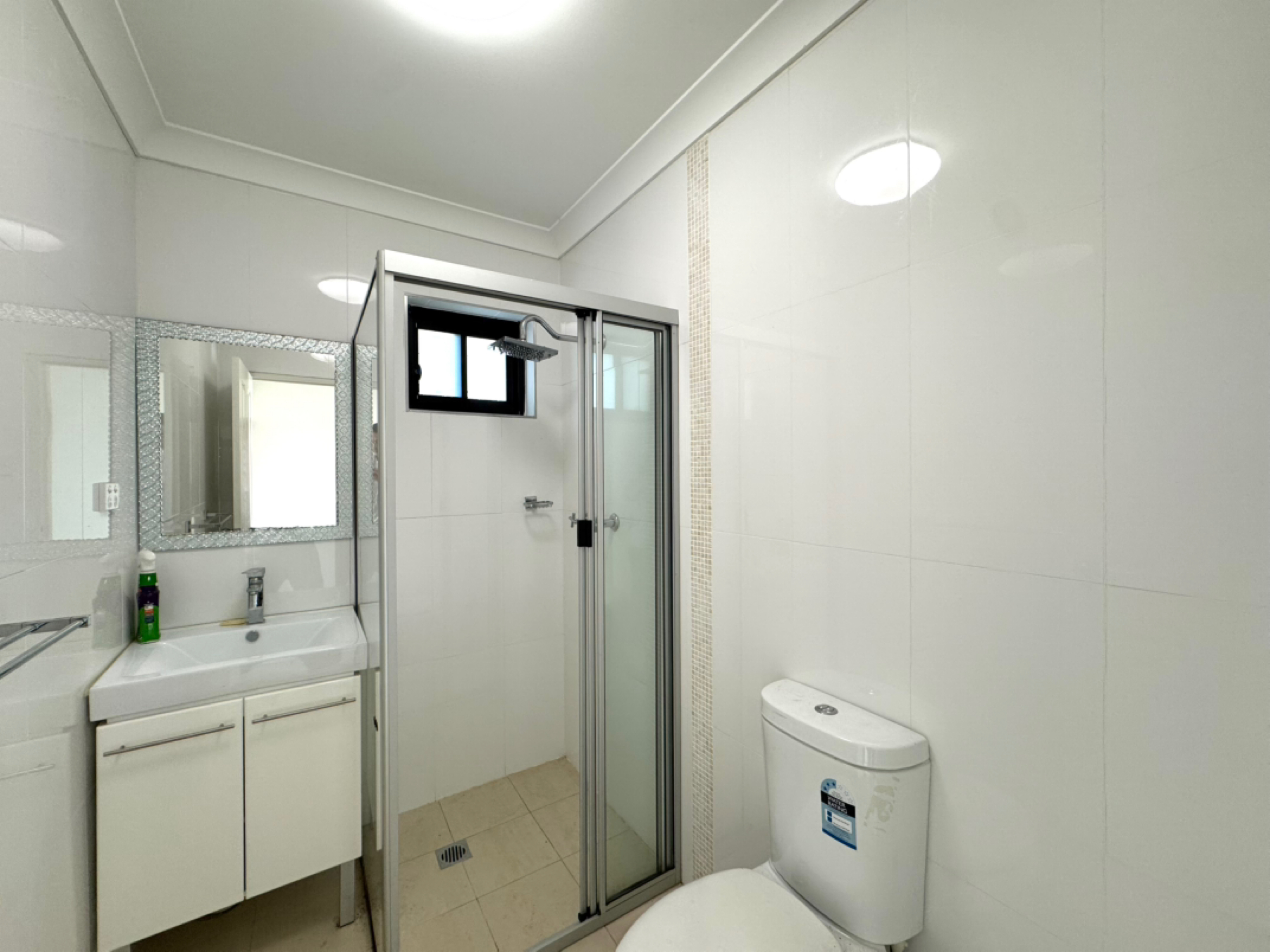 今日黄金海岸Hurstville granny flat 1 房1 卫 Hurstville granny flat 1 房1 卫