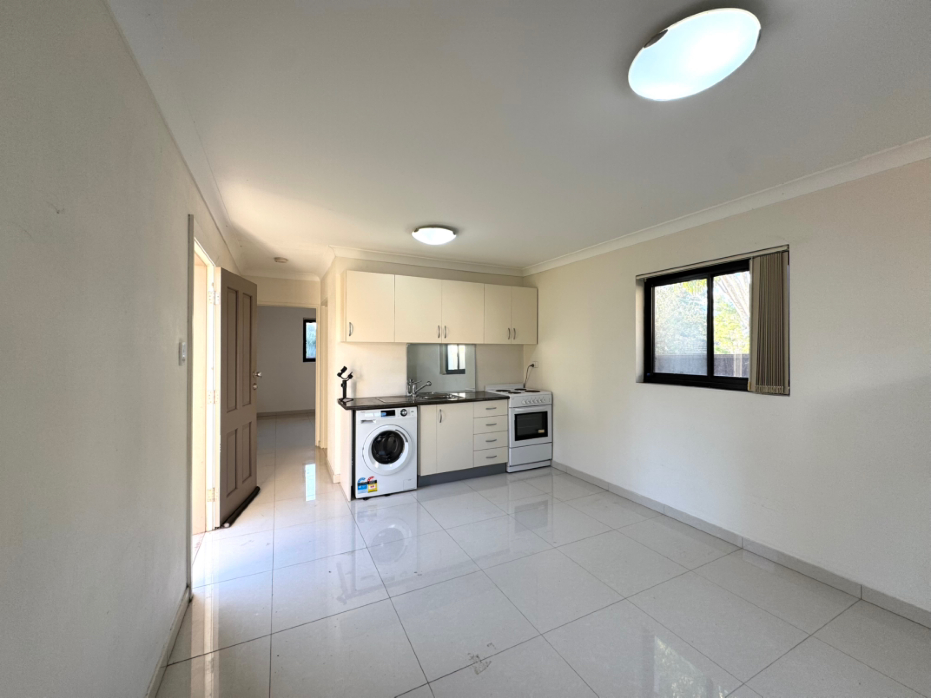 今日黄金海岸Hurstville granny flat 1 房1 卫 Hurstville granny flat 1 房1 卫