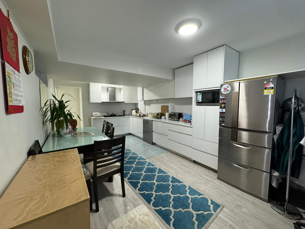 今日纽卡素Chatswood 车士活中心地带全新 granny flat 出租 Chatswood 车士活中心地带全新 granny flat 出租