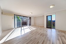 Epping  三房Unit出租 步行4分钟到Metro