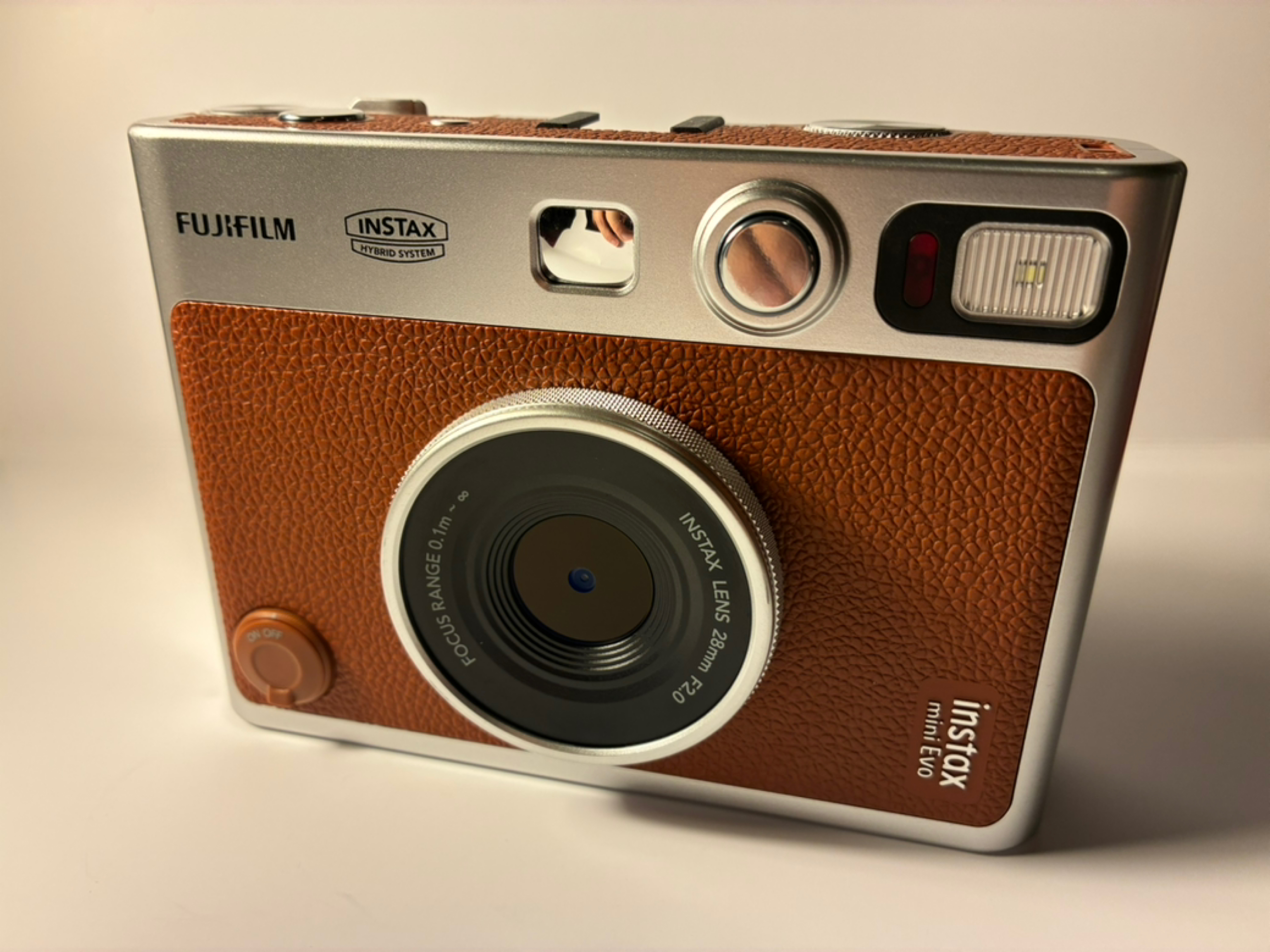 今日黄金海岸美品Fujifilm instax mini Evo Brown 富士数码拍立得 復古棕 僅限郵寄 美品Fujifilm instax mini Evo Brown 富士数码拍立得 復古棕 僅限郵寄