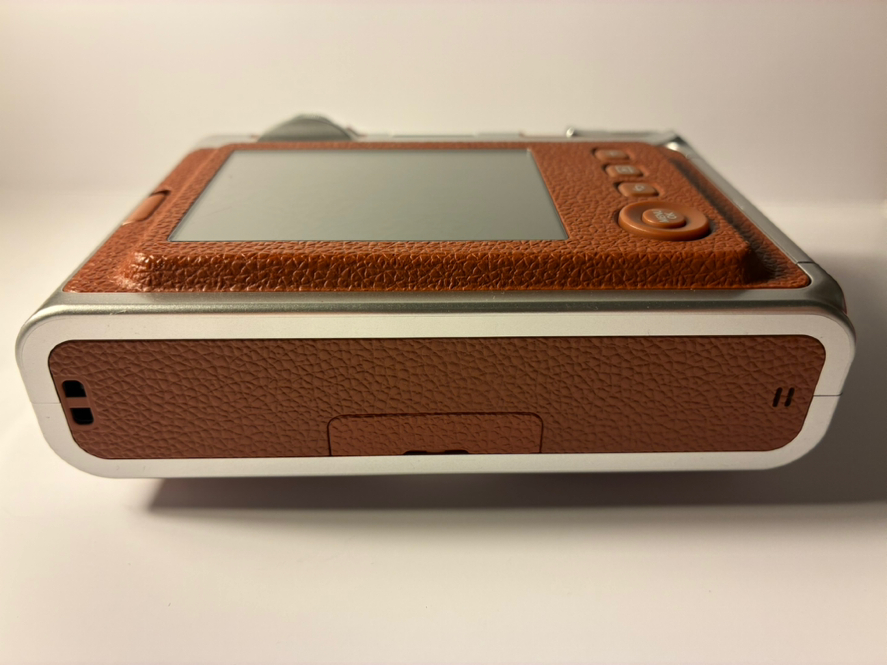 今日黄金海岸美品Fujifilm instax mini Evo Brown 富士数码拍立得 復古棕 僅限郵寄 美品Fujifilm instax mini Evo Brown 富士数码拍立得 復古棕 僅限郵寄