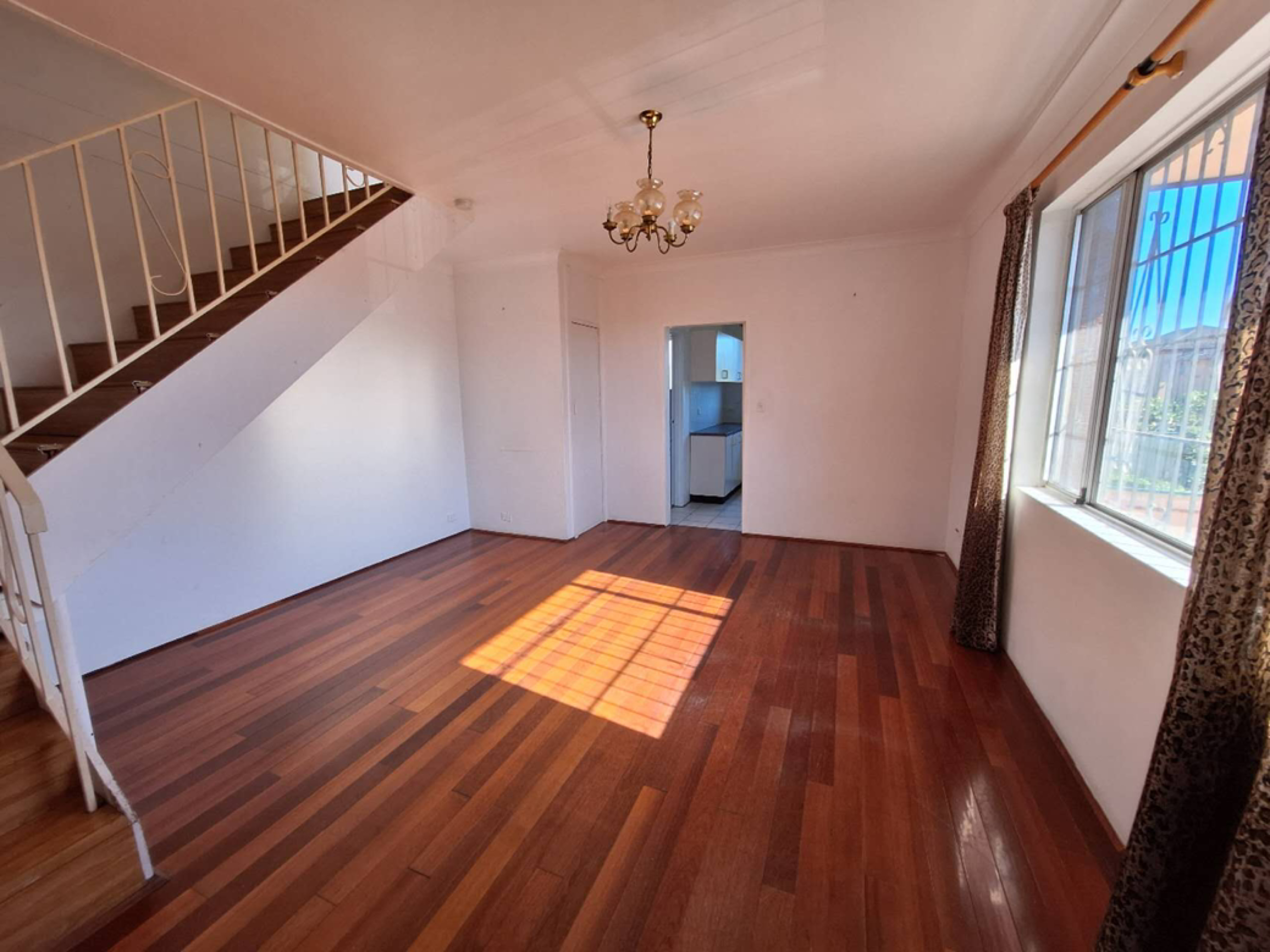 今日基隆Belmore 两房一卫townhouse Belmore 两房一卫townhouse