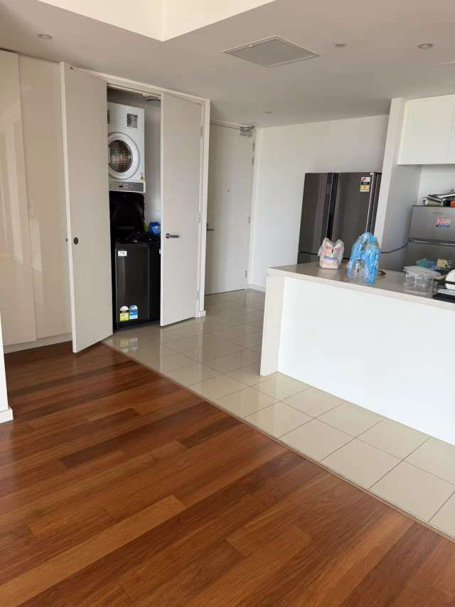 今日悉尼Burwood 核心地段优质公寓次卧招租包全Bill 刷卡安全 Burwood 核心地段优质公寓次卧招租包全Bill 刷卡安全