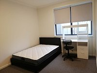 Werribee  现可拎包入住全新房子全包不和房东住分租2个双人间欢迎情侣靠近火车站