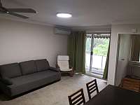 Macquarie Park  两房Unit 整租 近商场