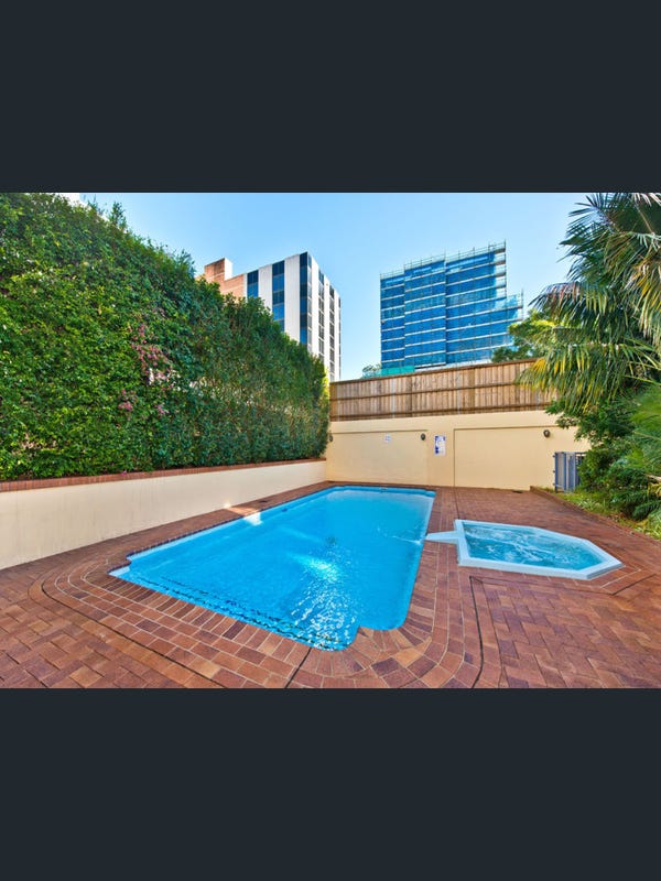 今日黄金海岸Burwood 悉尼 City View公寓楼单间出租步行至火车站4 Burwood 悉尼 City View公寓楼单间出租步行至火车站4