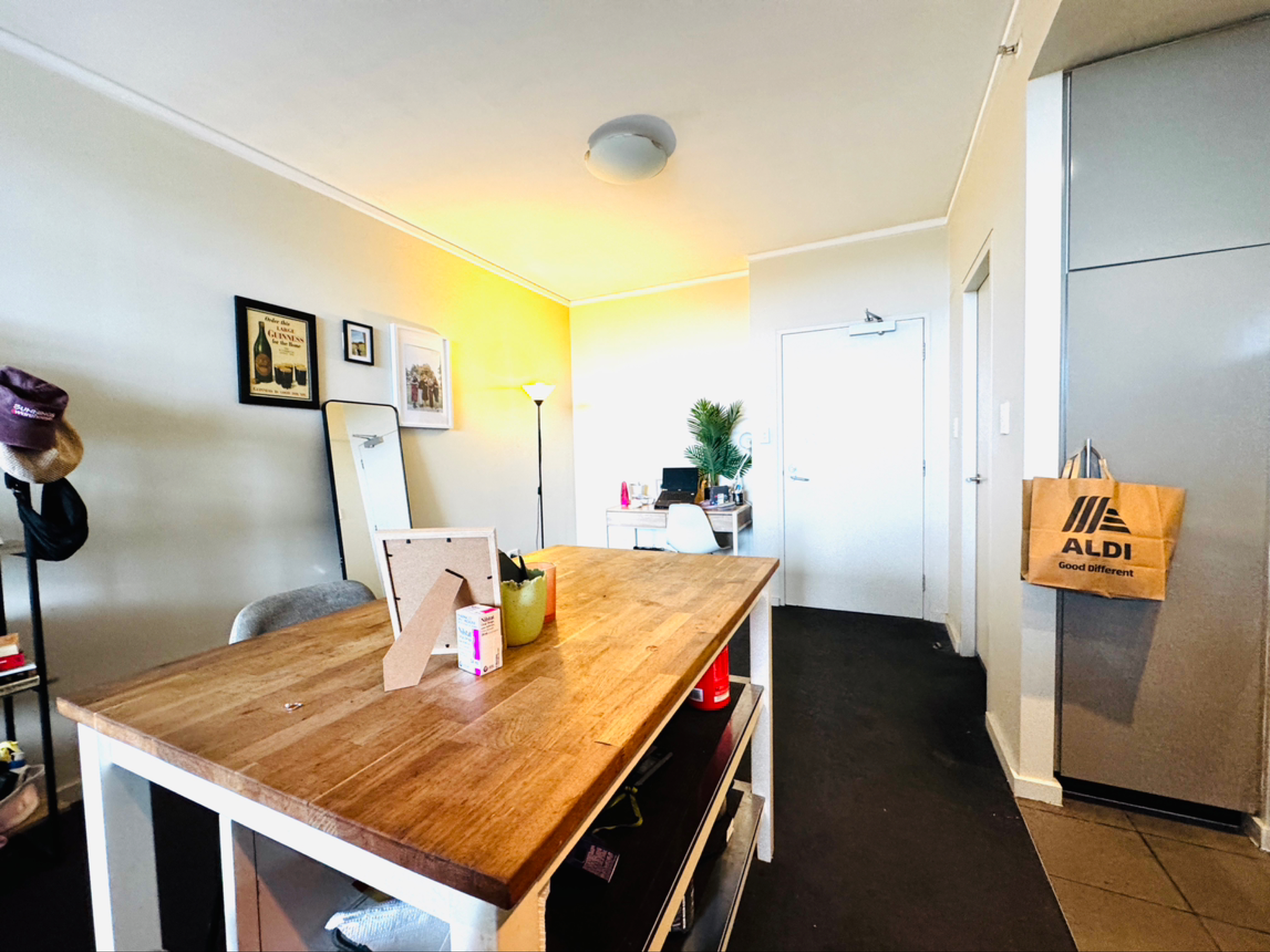 今日悉尼Maroubra 近新南带家具1b1b1车位 Maroubra 近新南带家具1b1b1车位