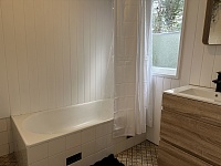 Turrella 带家具的三居室房屋