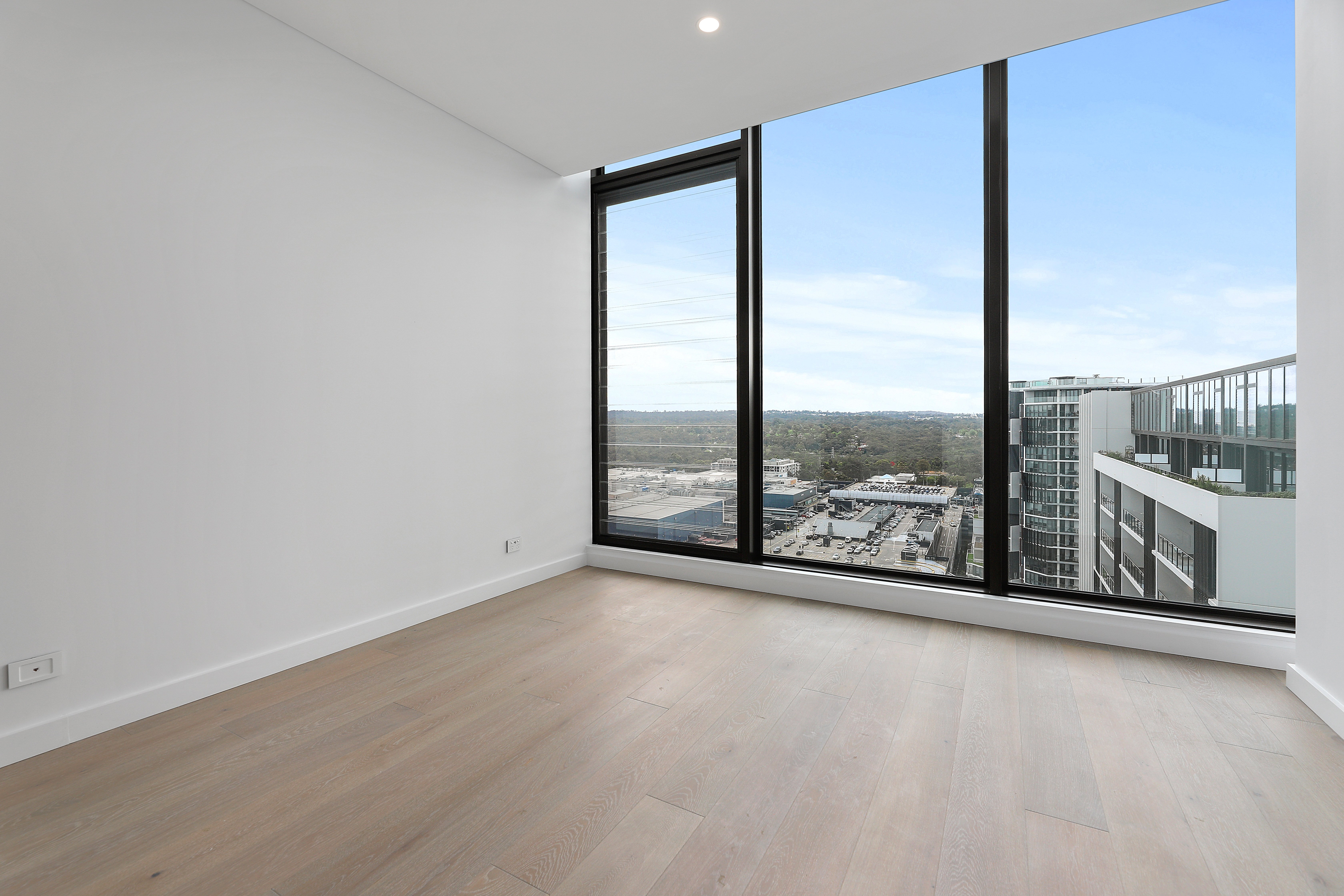今日悉尼Macquarie Park MQ 顶层复式 Penthouse 招租 Macquarie Park MQ 顶层复式 Penthouse 招租