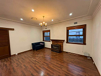 Strathfield  位置佳4房2卫2车house 出租