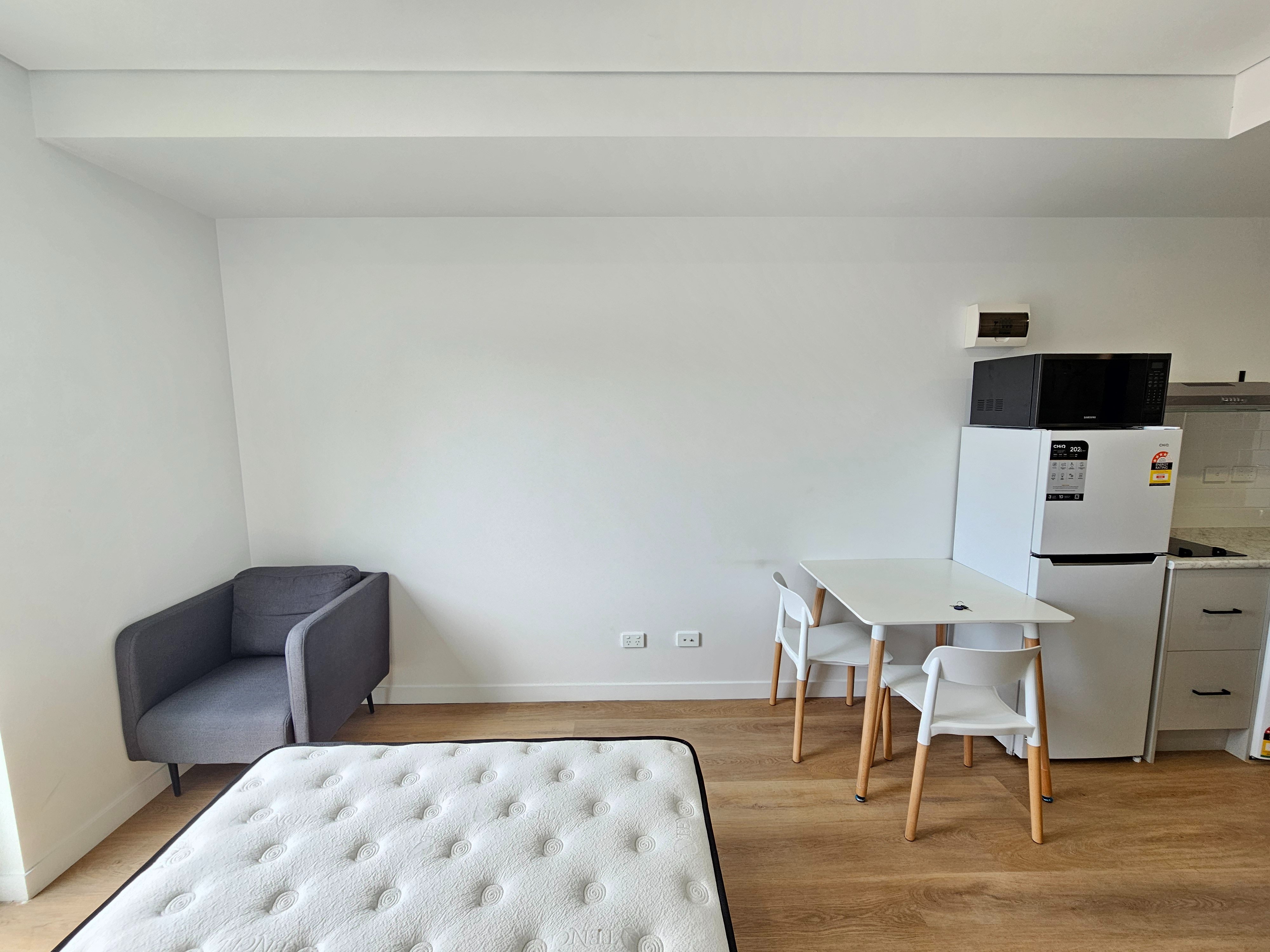 今日悉尼Burwood Studio 带空调可做饭包水包网 环境好 位置佳 Burwood Studio 带空调可做饭包水包网 环境好 位置佳
