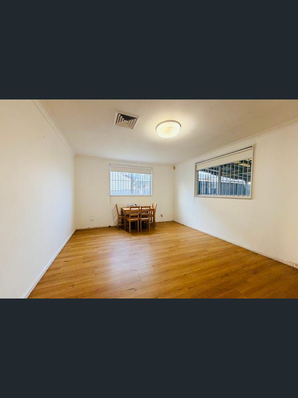 今日悉尼Glenfield 全新翻新四房住宅步行约300米即可到Guildford火车站及商业中心 Glenfield 全新翻新四房住宅步行约300米即可到Guildford火车站及商业中心