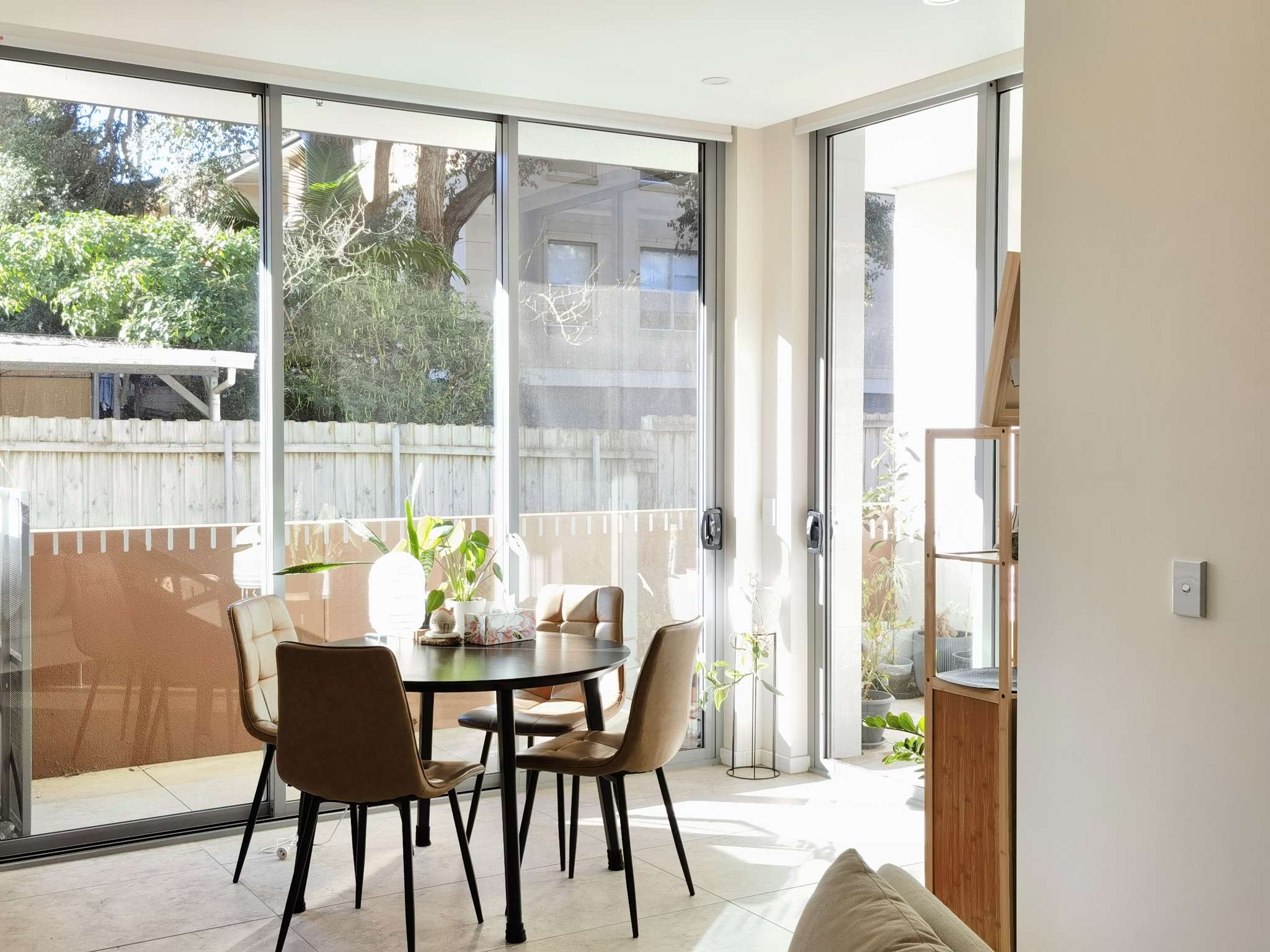 今日悉尼Lane Cove North 公寓2B2B次卧找室友近麦考瑞大学 Lane Cove North 公寓2B2B次卧找室友近麦考瑞大学