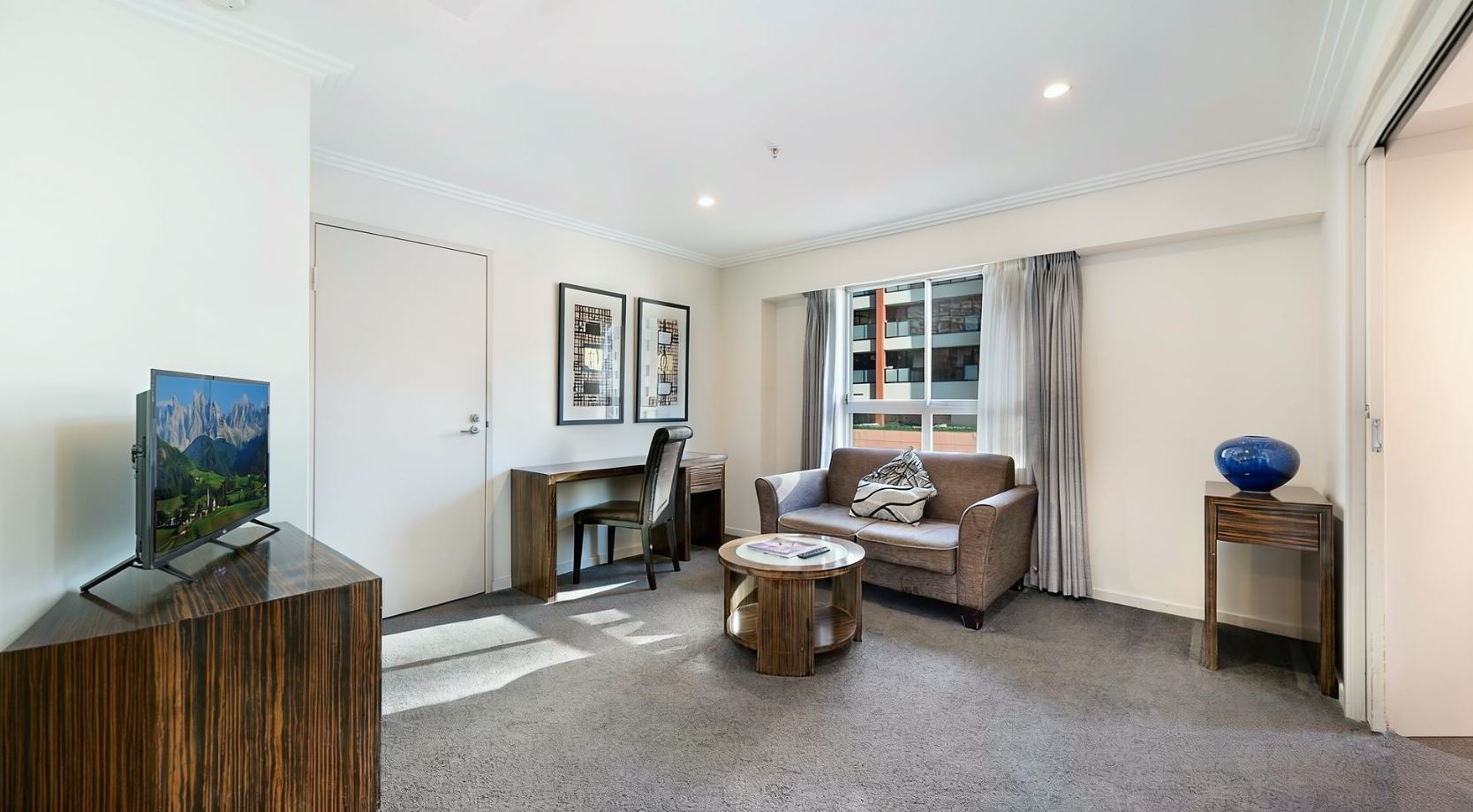 今日悉尼Sydney 達令港酒店一房出租含家具澳币750周联络徐小姐0416467166 Sydney 達令港酒店一房出租含家具澳币750周联络徐小姐0416467166