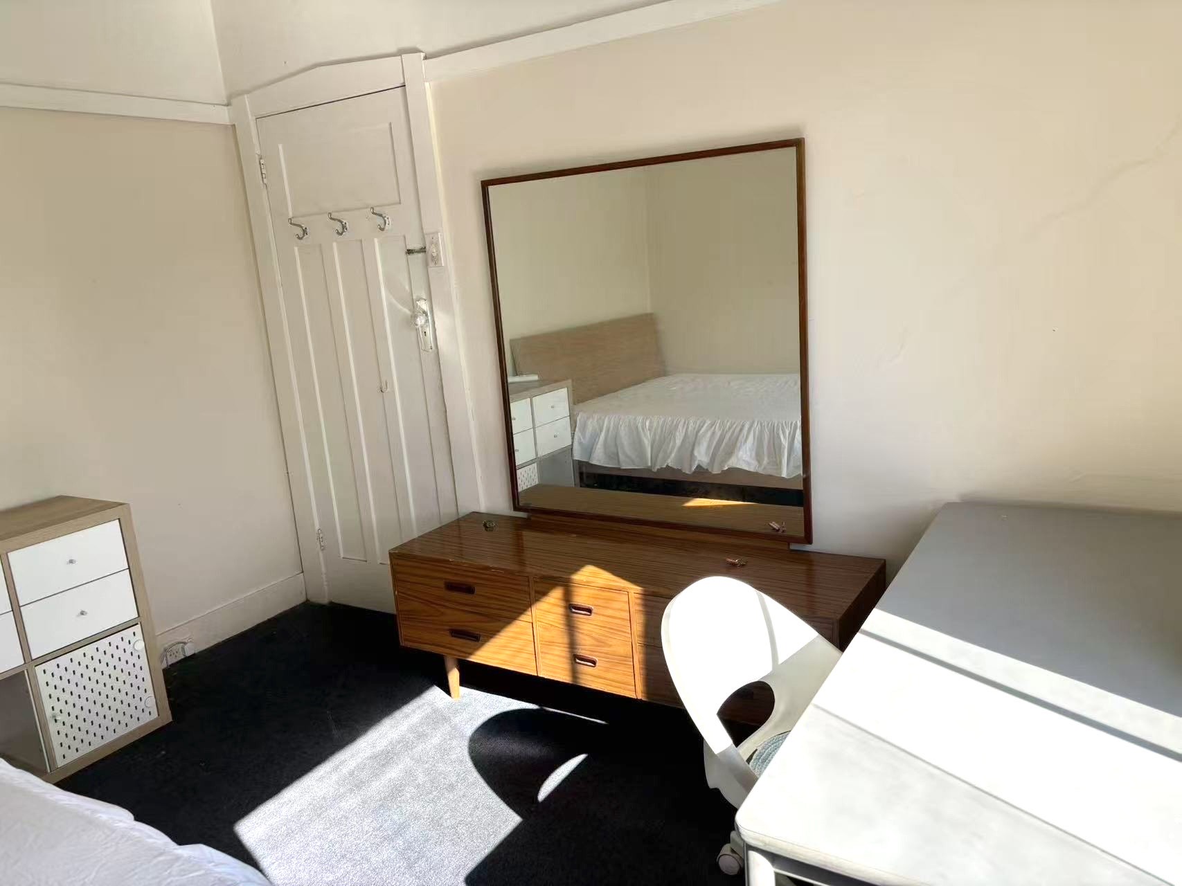 今日悉尼Burwood 大房招租 330周全包 直达 City UTS 悉尼大学 有车位 Burwood 大房招租 330周全包 直达 City UTS 悉尼大学 有车位