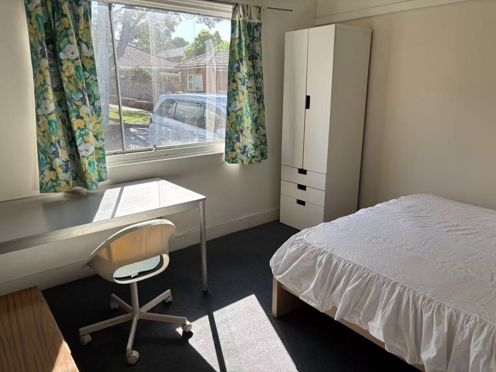 今日悉尼Burwood 大房招租 330周全包 直达 City UTS 悉尼大学 有车位 Burwood 大房招租 330周全包 直达 City UTS 悉尼大学 有车位