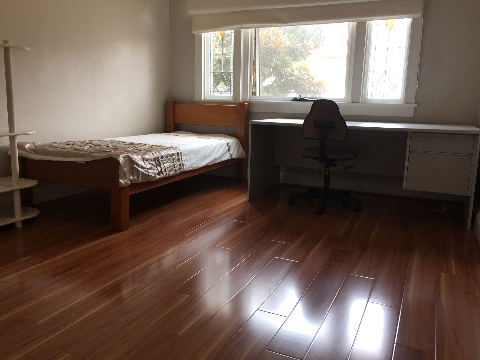 今日珀斯Kingsford UNSW 超大单 人房 350 6 分钟步行UNSW Kingsford UNSW 超大单 人房 350 6 分钟步行UNSW