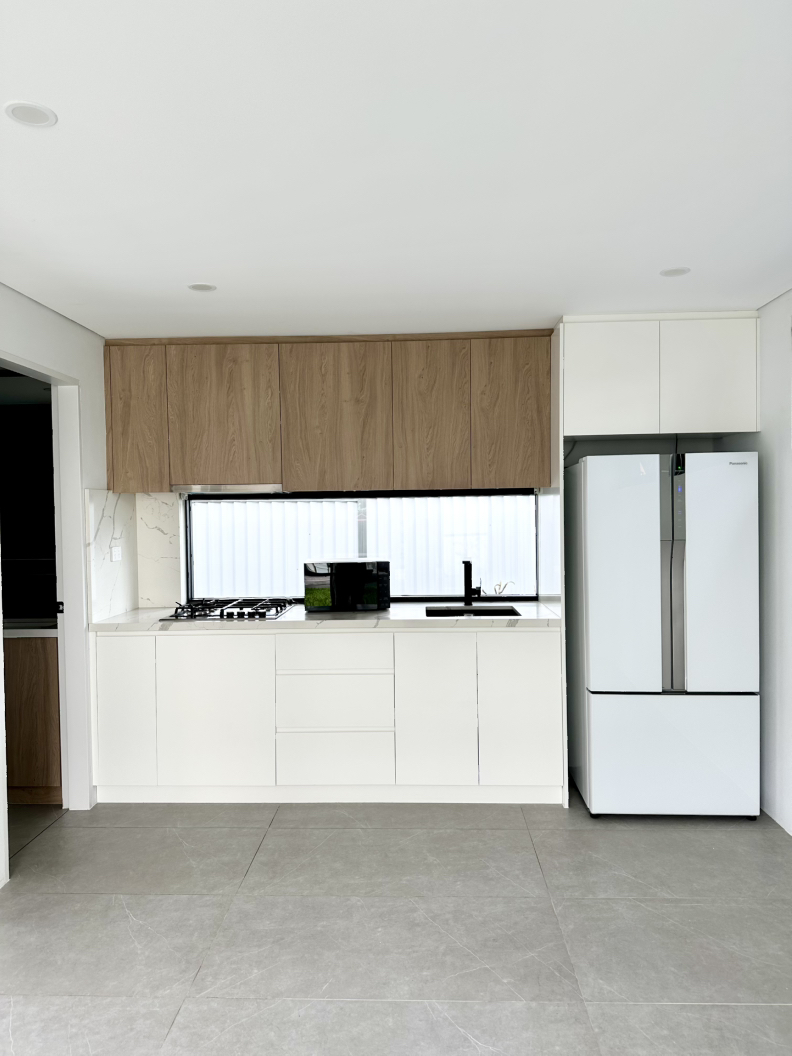 今日卧龙岗Hurstville 全新1B1B 独立Granny flat Hurstville 全新1B1B 独立Granny flat