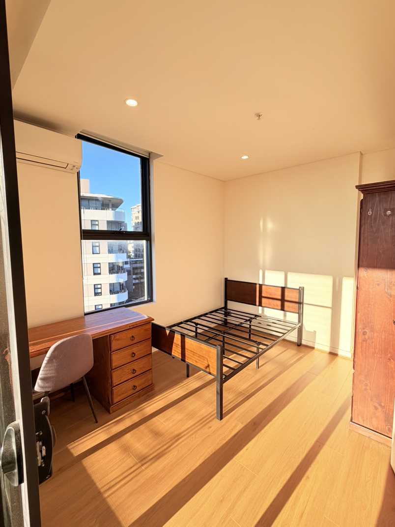 今日纽卡素Wolli Creek 三房 两卫 包家具 高楼层带水景 Wolli Creek 三房 两卫 包家具 高楼层带水景