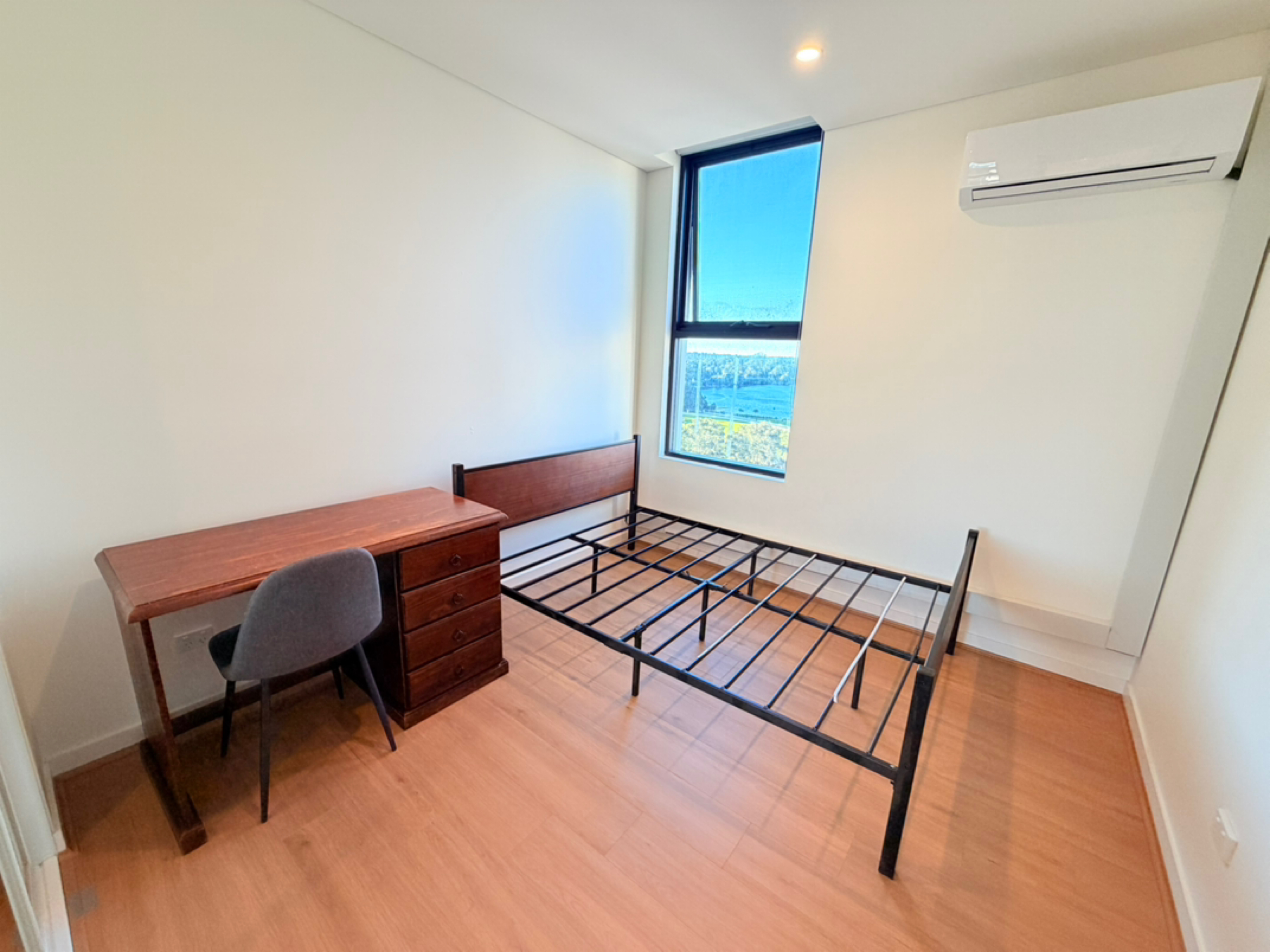 今日纽卡素Wolli Creek 三房 两卫 包家具 高楼层带水景 Wolli Creek 三房 两卫 包家具 高楼层带水景