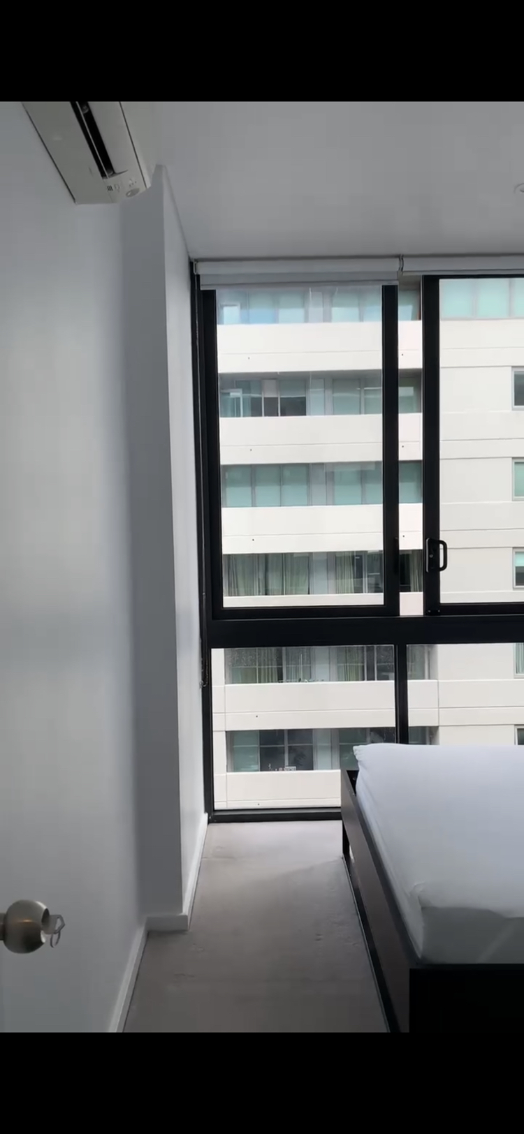今日卧龙岗Zetland 楼王位置 日租长租近新公寓该区No1豪华卧室 Coles楼上 Zetland 楼王位置 日租长租近新公寓该区No1豪华卧室 Coles楼上