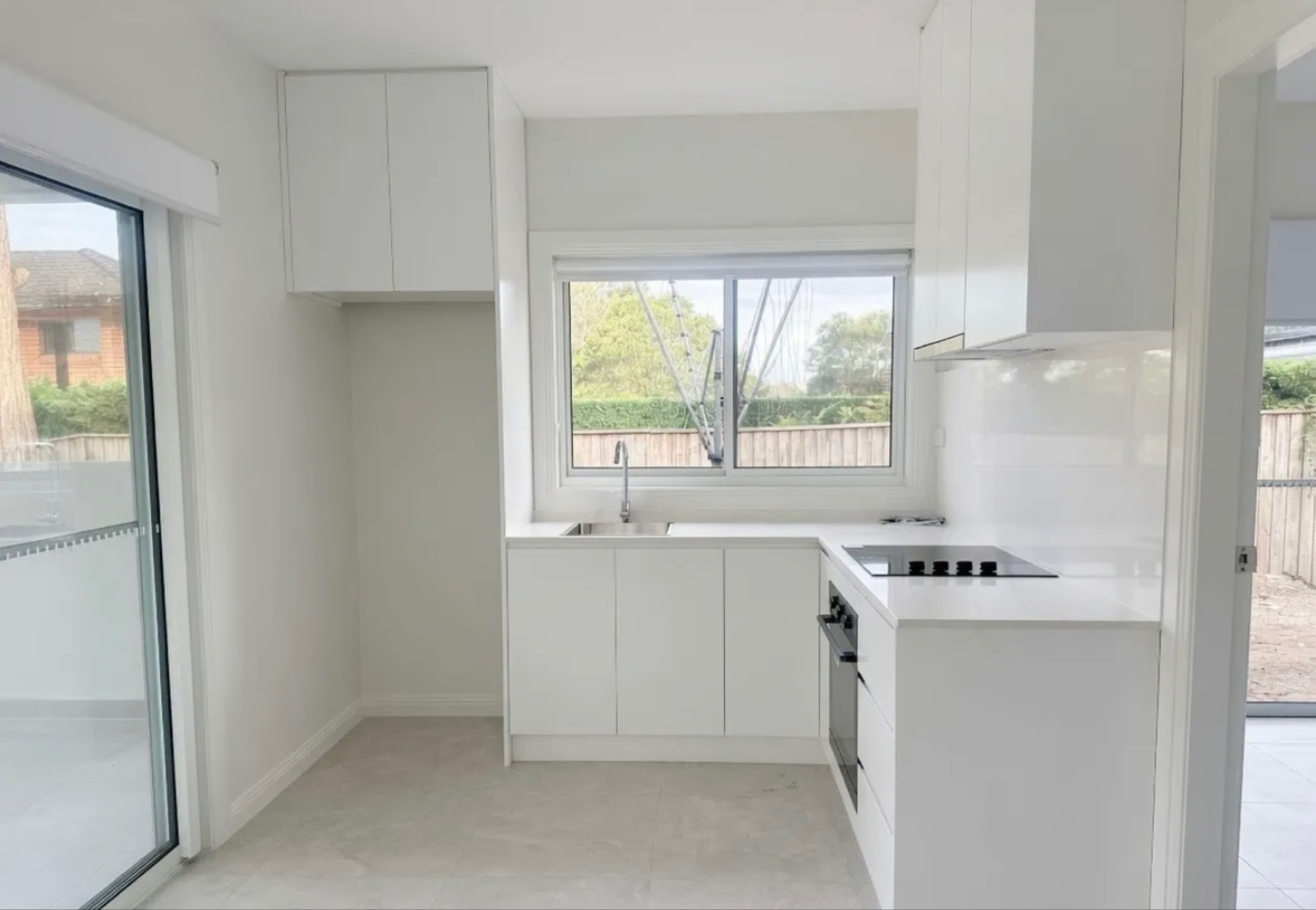 今日悉尼North Willoughby 優質學區房時尚全新Granny Flat North Willoughby 優質學區房時尚全新Granny Flat