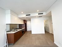 Glebe  精装修一房公寓出租 步行约20分钟到悉尼大学 拎包入住