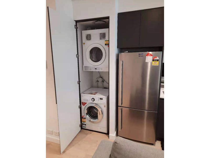 今日悉尼North Sydney 北悉尼高性价比Studio 步行火车站 家具齐全 700每周周 7月10日可入住 North Sydney 北悉尼高性价比Studio 步行火车站 家具齐全 700每周周 7月10日可入住