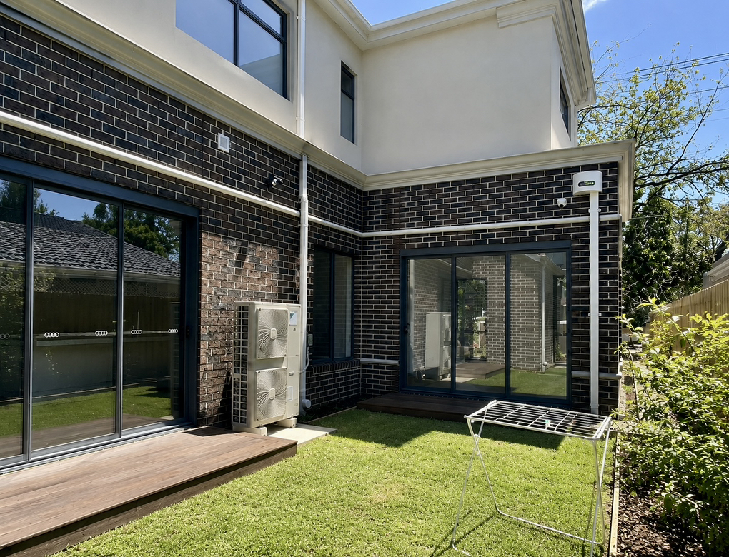 今日中央海岸Glen Waverley 墨尔本全新绝美Townhouse Glen区域求一位干净室友 Glen Waverley 墨尔本全新绝美Townhouse Glen区域求一位干净室友