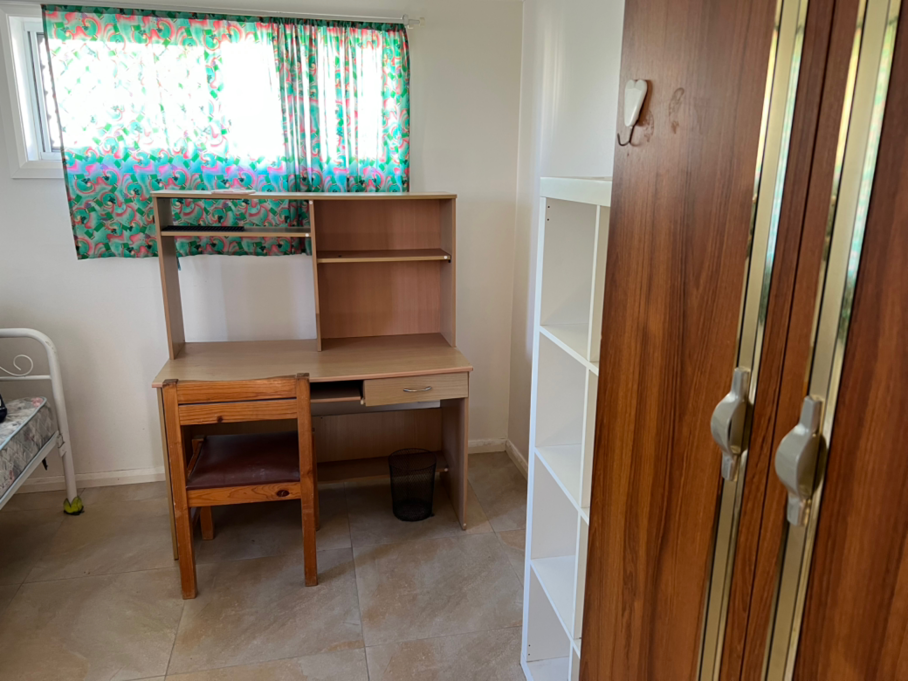 今日悉尼Hurstville Granny Flat 330 包 bills 靠近火车站 Hurstville Granny Flat 330 包 bills 靠近火车站