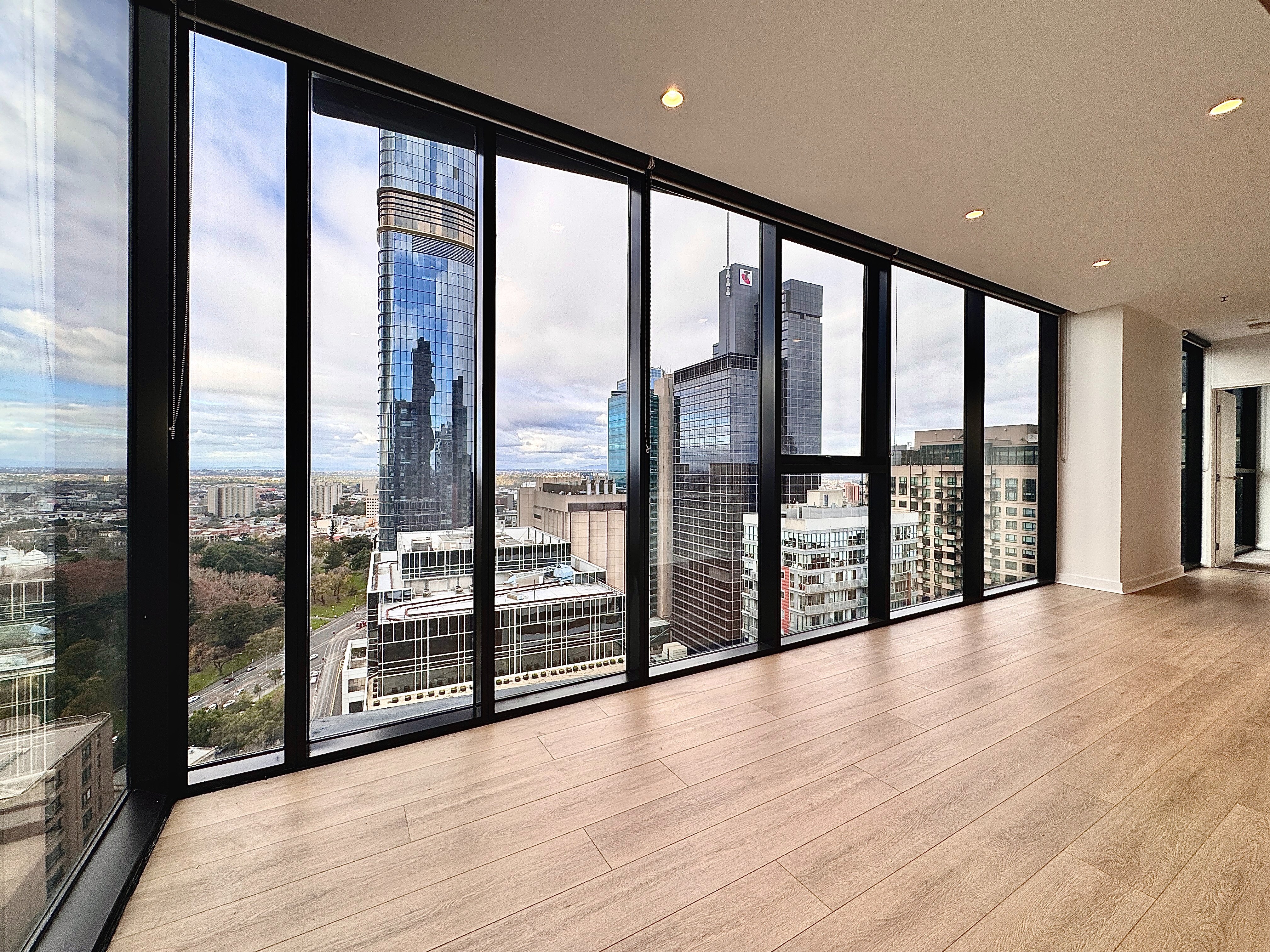 今日中央海岸Melbourne City City俯瞰卡尔顿公园2b2b新装修 Melbourne City City俯瞰卡尔顿公园2b2b新装修