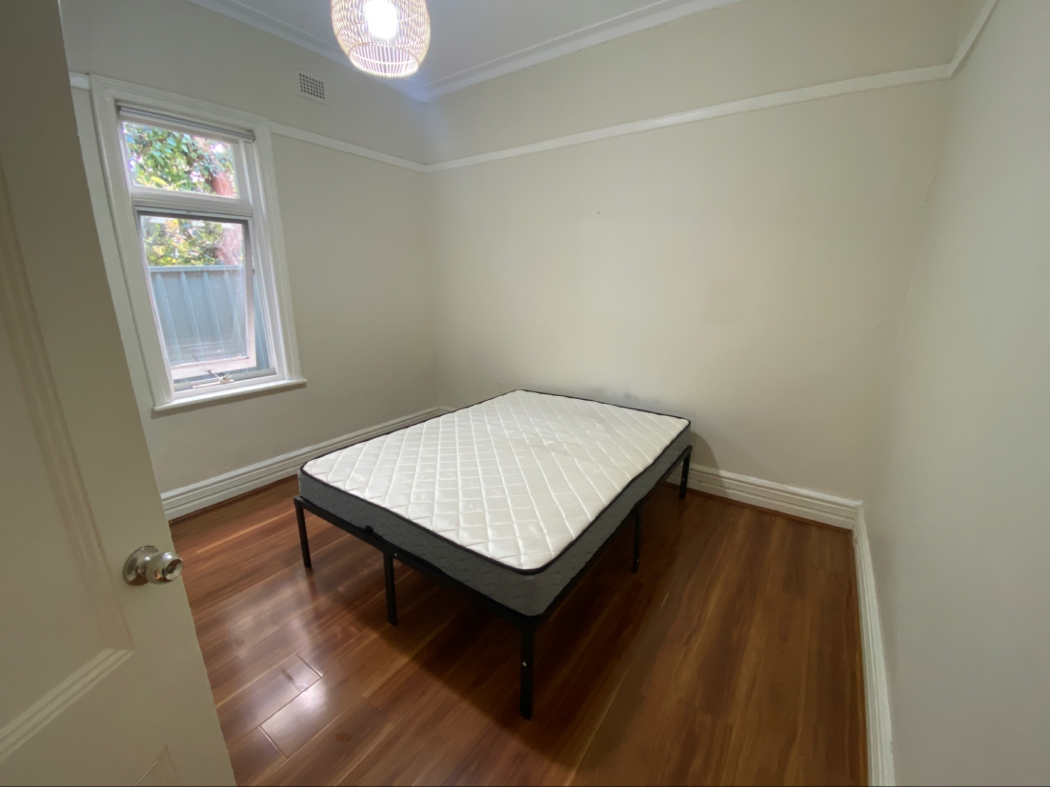 今日悉尼Strathfield 全新两室一卫整租 可马上入住 每周 850 水电煤网家具全包 Strathfield 全新两室一卫整租 可马上入住 每周 850 水电煤网家具全包