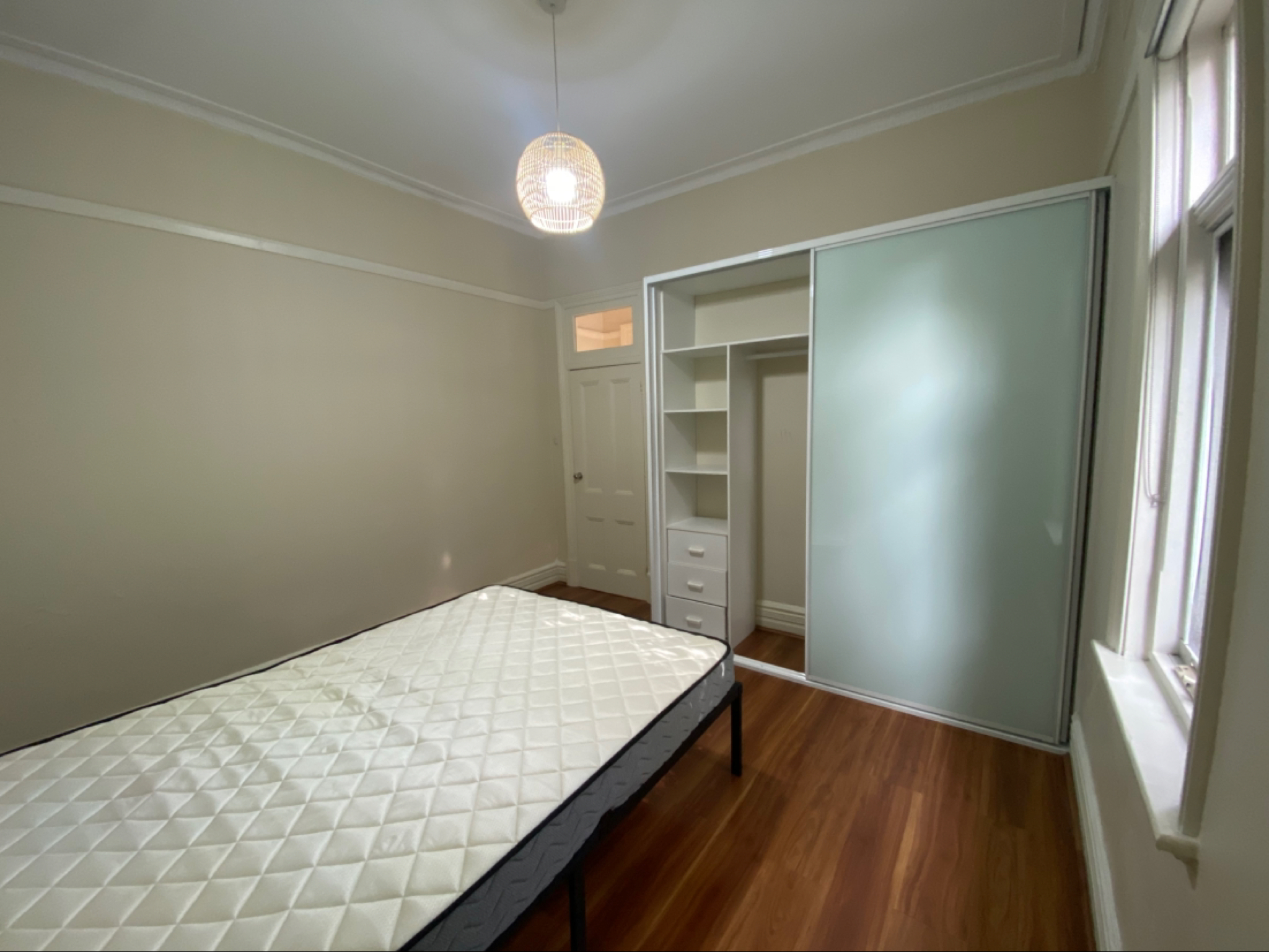 今日悉尼Strathfield 全新两室一卫整租 可马上入住 每周 850 水电煤网家具全包 Strathfield 全新两室一卫整租 可马上入住 每周 850 水电煤网家具全包