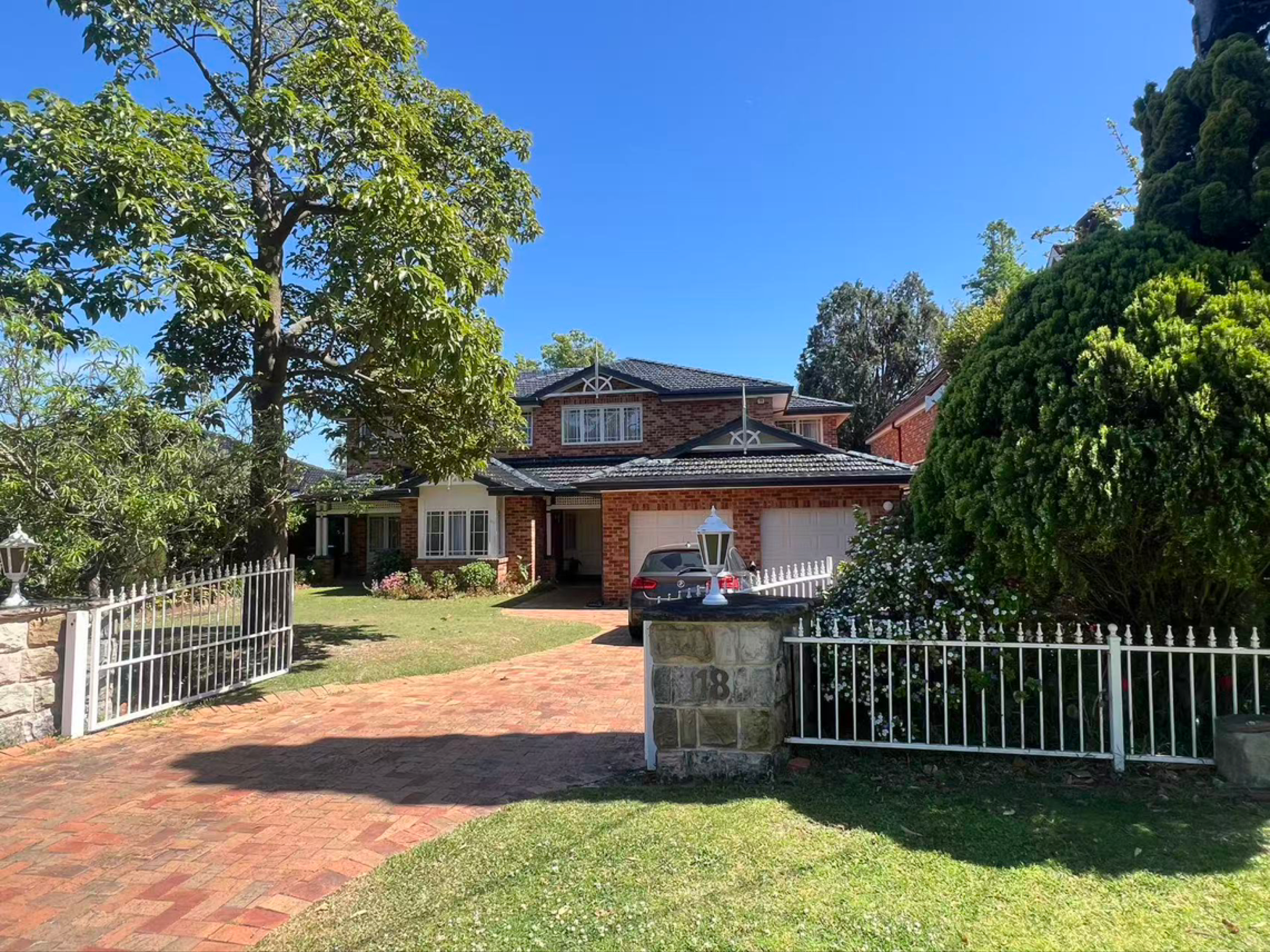 今日悉尼East Lindfield House出租6房3厅4卫带全套家具家电拎包入住1个健身房2车库 East Lindfield House出租6房3厅4卫带全套家具家电拎包入住1个健身房2车库