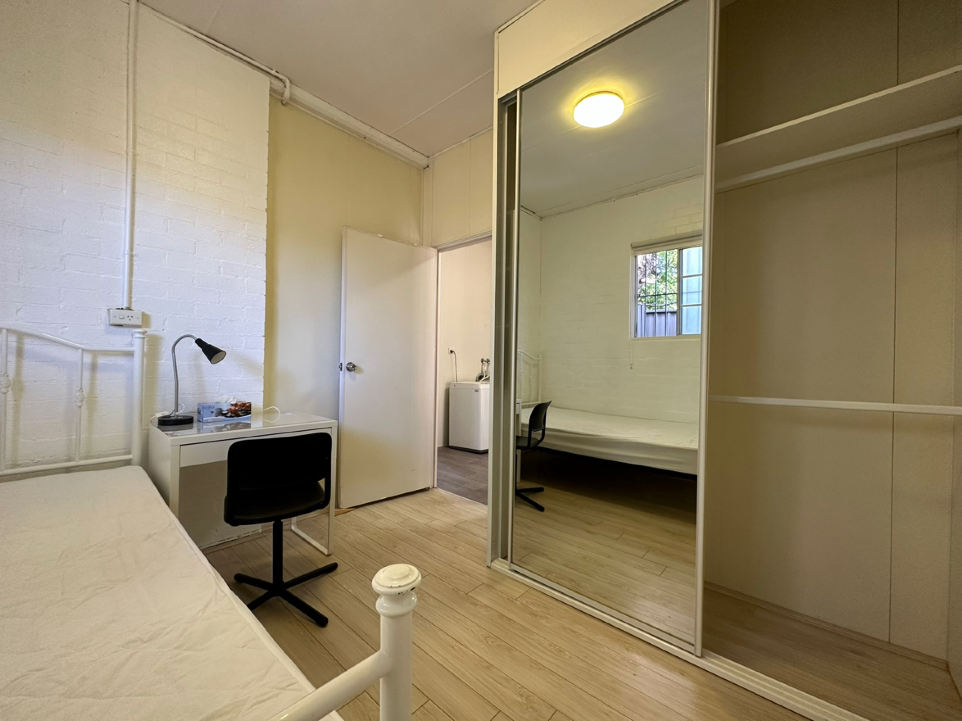 今日墨尔本Burwood 后院2室1卫小house整租 Burwood 后院2室1卫小house整租