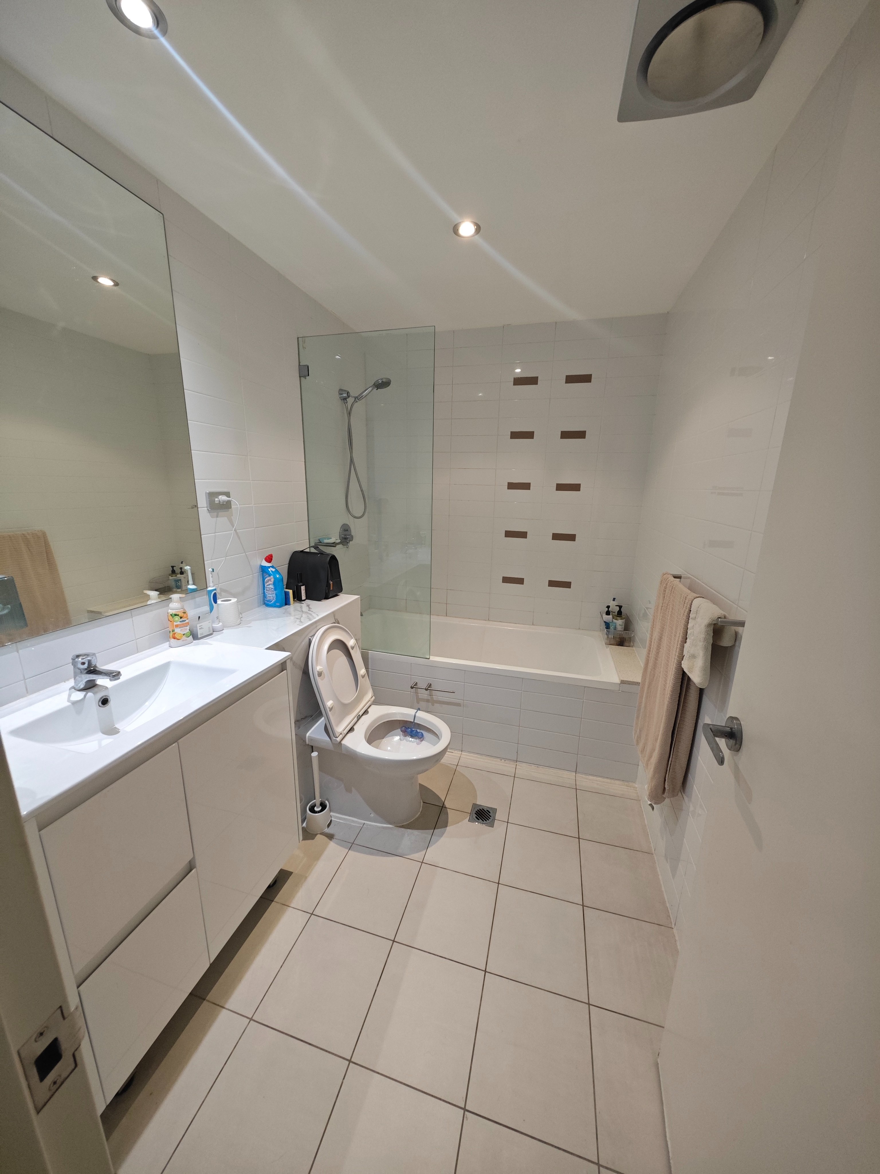 今日珀斯Strathfield 2B2B 次卧出租 Strathfield 2B2B 次卧出租