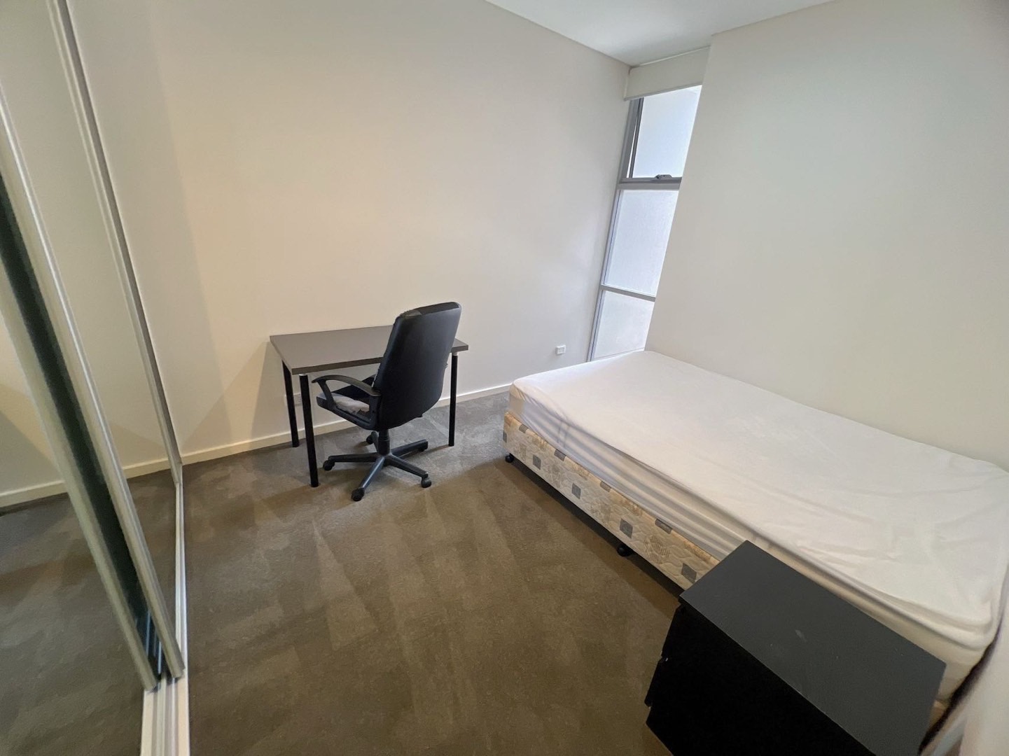 今日悉尼Camperdown 近USYD 全家具两房两卫 中央空调 步行悉尼大学 即可入住 Camperdown 近USYD 全家具两房两卫 中央空调 步行悉尼大学 即可入住