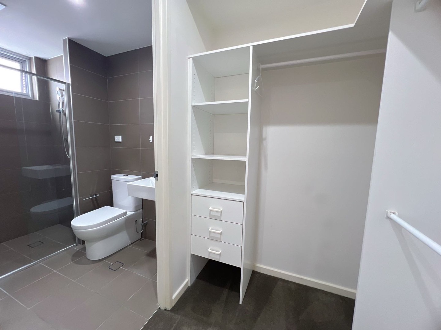 今日悉尼Camperdown 近USYD 全家具两房两卫 中央空调 步行悉尼大学 即可入住 Camperdown 近USYD 全家具两房两卫 中央空调 步行悉尼大学 即可入住