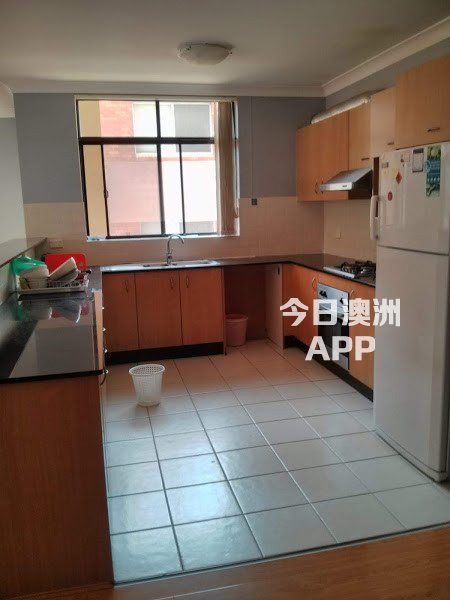 今日珀斯Hurstville 商业中心带空调公寓主人房出租 Hurstville 商业中心带空调公寓主人房出租