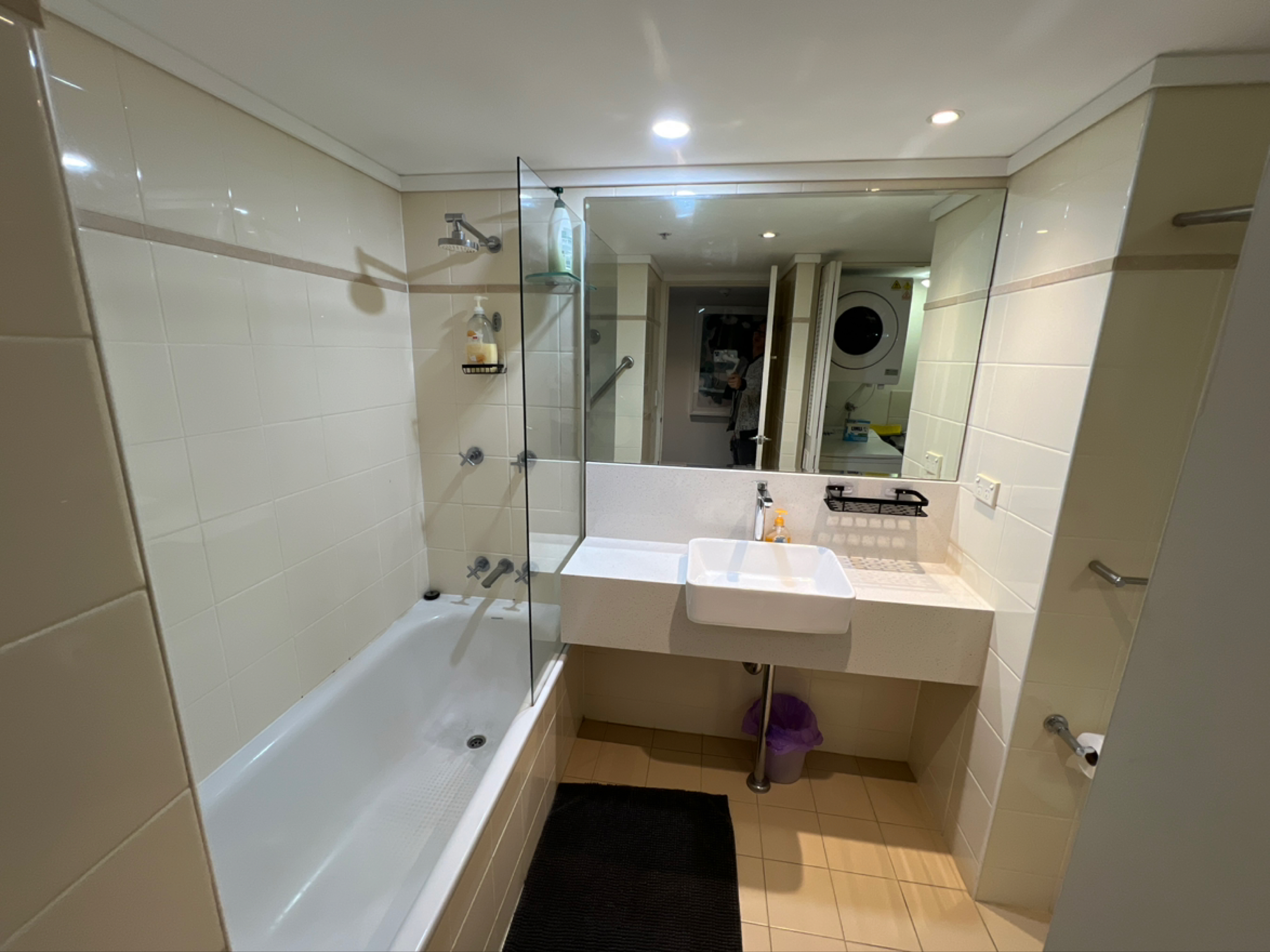 今日悉尼Chatswood 拎包入住包家具Bill大床Studio Chatswood 拎包入住包家具Bill大床Studio
