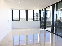 Macquarie Park  高层三房  即可入住  近Macquarie Centre  地铁