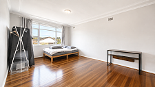 Ashfield  单人房出租  步行 5 分钟到火车站  335周  7月27日起可入住