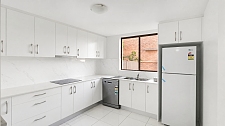 Liverpool Croydon单间出租 近burwood 通勤方便 2分钟步行到车站