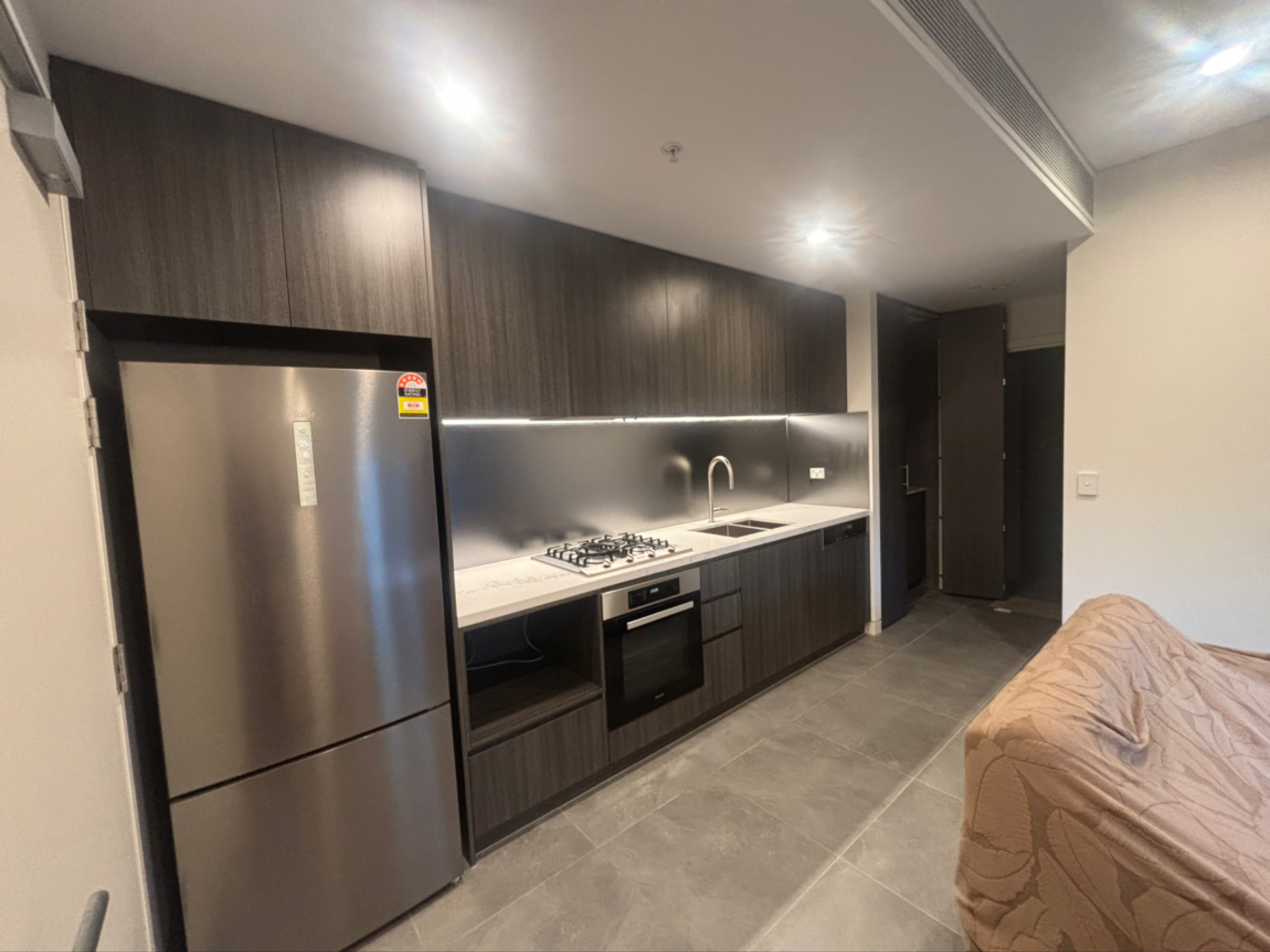 今日悉尼Homebush 全家具家电拎包入住studio Homebush 全家具家电拎包入住studio